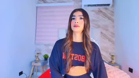 colett online show from March 24, 12:00 pm