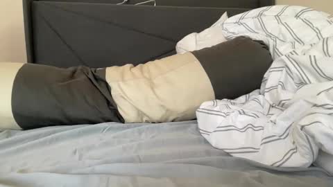 college_average online show from February 19, 3:55 pm