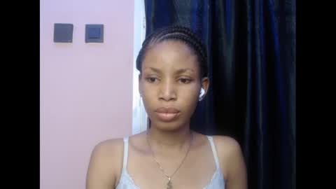 Snapshot of coltish_sexy chatting on February 6, 9:43 am coltish_sexy online show from February 6, 9:43 am