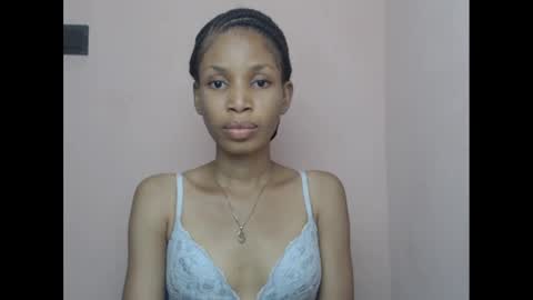 Snapshot of coltish_sexy chatting on February 3, 7:31 pm coltish_sexy online show from February 3, 7:31 pm