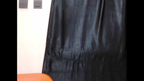 Snapshot of coltish_sexy chatting on February 25, 8:36 am coltish_sexy online show from February 25, 8:36 am