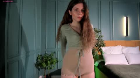 Polly online show from September 19, 12:31 pm