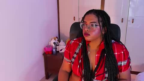 Snapshot of conielaurenth chatting on September 16, 5:32 am conielaurenth online show from September 16, 5:32 am