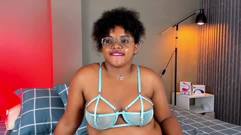 Snapshot of conielaurenth chatting on January 4, 7:03 am conielaurenth online show from January 4, 7:03 am