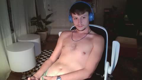 ConnerTwunk online show from March 14, 12:25 am