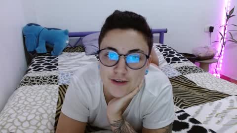 lyan onlyfans n linda online show from January 28, 9:29 pm