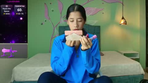 C O N N I E online show from November 13, 8:11 pm