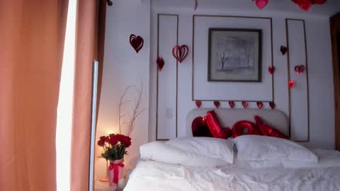 connie    online show from February 18, 1:22 pm