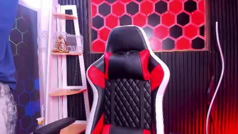 Connor   online show from July 7, 7:51 pm