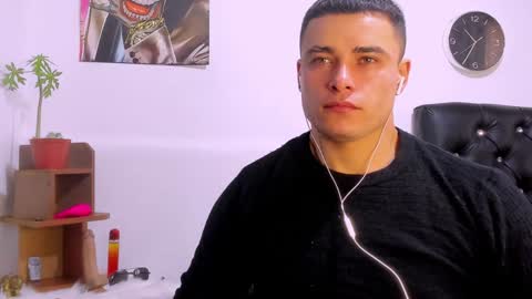 Snapshot of connorsmith_26 chatting on January 16, 3:34 pm Connor Smith online show from January 16, 3:34 pm