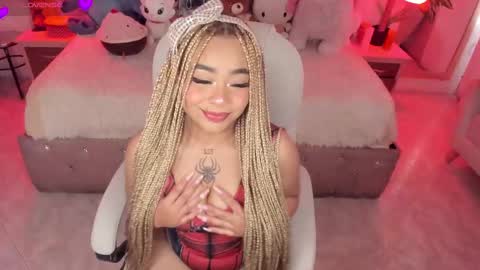 Snapshot of conny_curly chatting on February 17, 4:39 pm Conny online show from February 17, 4:39 pm