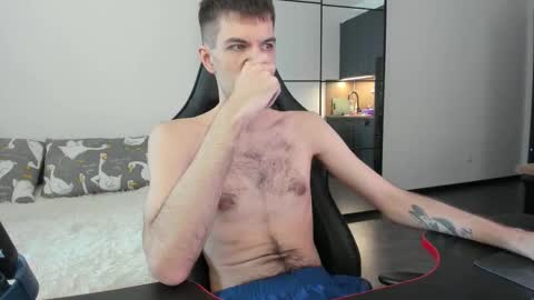 cookies_boys online show from February 8, 8:18 am