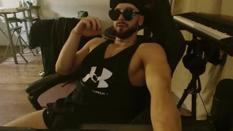 Stachu Jones online show from November 17, 5:26 pm