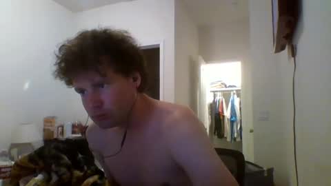 Snapshot of cooldude122222 chatting on September 17, 2:59 am cooldude122222 online show from September 17, 2:59 am