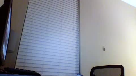 Snapshot of cooldude122222 chatting on February 28, 3:15 am cooldude122222 online show from February 28, 3:15 am