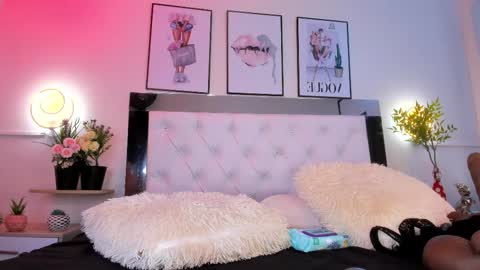 Cora  online show from October 17, 2:37 am