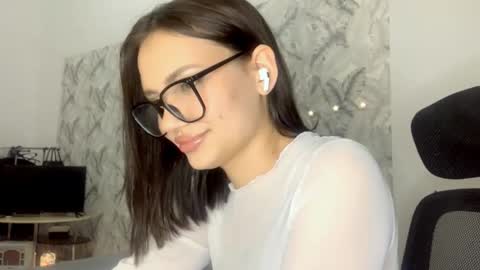 Lucia online show from January 10, 9:26 am