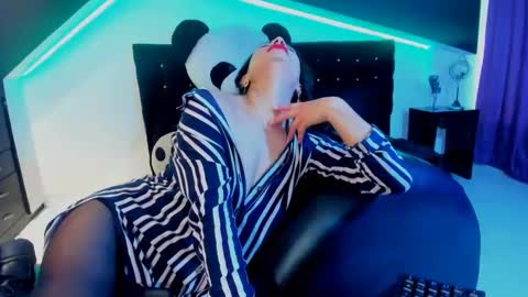 Coral  online show from February 21, 4:16 pm