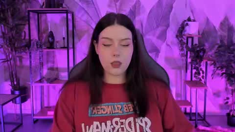 little girl who is always right or Coraline online show from October 16, 5:51 am