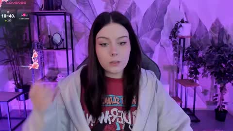 little girl who is always right or Coraline online show from October 3, 5:16 am