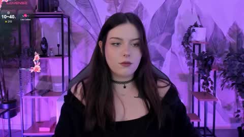 little girl who is always right or Coraline online show from October 24, 7:53 am