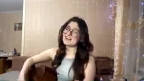Elisheva online show from February 2, 4:03 pm