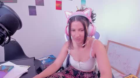 Lunita online show from February 2, 7:32 pm