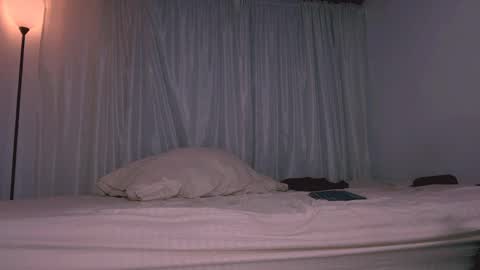 Couple sexxo online show from March 30, 5:29 am