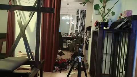 Sandra and Tom online show from March 6, 2:30 am