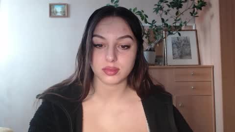 Snapshot of courtney_lux chatting on January 25, 7:49 am Courtney online show from January 25, 7:49 am