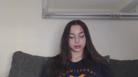 Snapshot of courtney_lux chatting on December 19, 8:13 am Courtney online show from December 19, 8:13 am