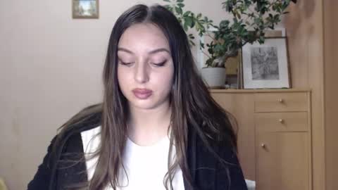 Snapshot of courtney_lux chatting on January 16, 6:16 pm Courtney online show from January 16, 6:16 pm