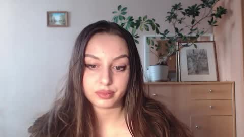 Snapshot of courtney_lux chatting on January 27, 7:45 am Courtney online show from January 27, 7:45 am