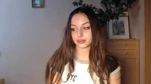 Snapshot of courtney_lux chatting on January 15, 8:09 am Courtney online show from January 15, 8:09 am