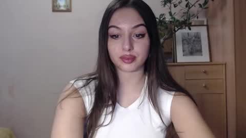 Snapshot of courtney_lux chatting on January 23, 3:01 pm Courtney online show from January 23, 3:01 pm