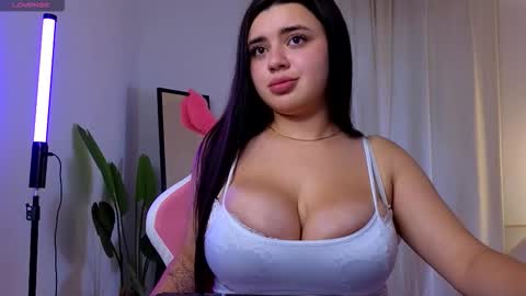 Courtney online show from October 8, 2:45 pm