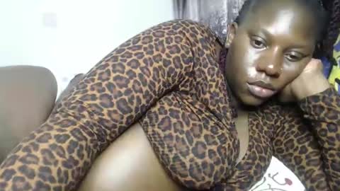 Erykah online show from February 14, 9:39 pm