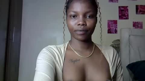 craizybitch online show from April 8, 8:17 am