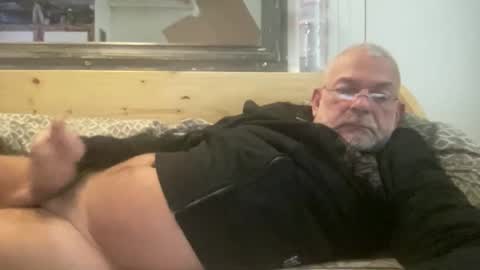 crapaud75018 online show from October 11, 7:13 am