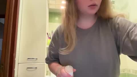 Elise online show from October 8, 10:32 am