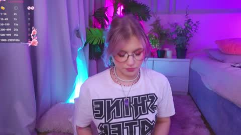 Sonya online show from December 6, 1:35 am