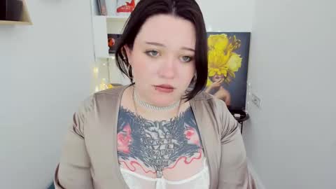 Snapshot of crazydaisiy chatting on February 18, 4:36 pm crazydaisiy online show from February 18, 4:36 pm