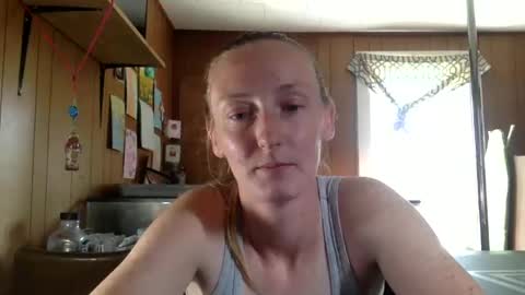 crazyfroglady online show from September 24, 7:31 pm