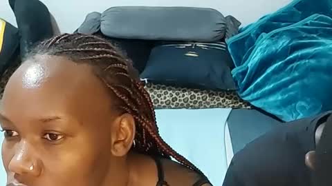 creamyhub online show from September 29, 12:15 pm