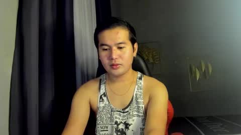 BareCreamyCum online show from December 29, 12:45 pm