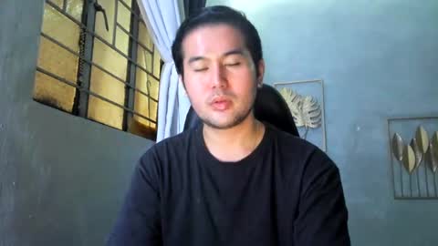 BareCreamyCum online show from January 3, 5:50 am