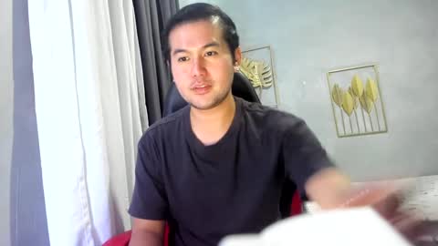 BareCreamyCum online show from January 2, 11:20 am