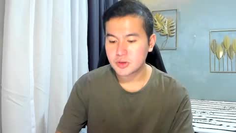 BareCreamyCum online show from February 12, 7:02 am