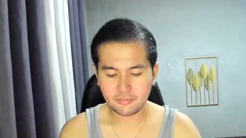 BareCreamyCum online show from December 4, 6:05 am