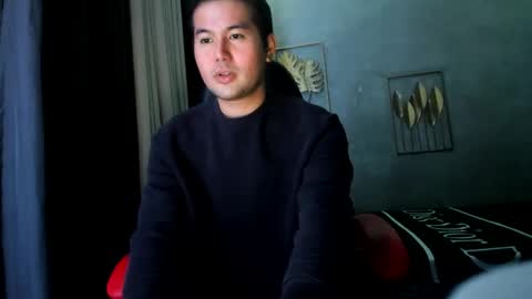 BareCreamyCum online show from December 25, 6:19 pm